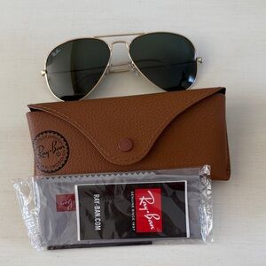 Ray-Ban Gold Aviator Sunglasses with Brown Case